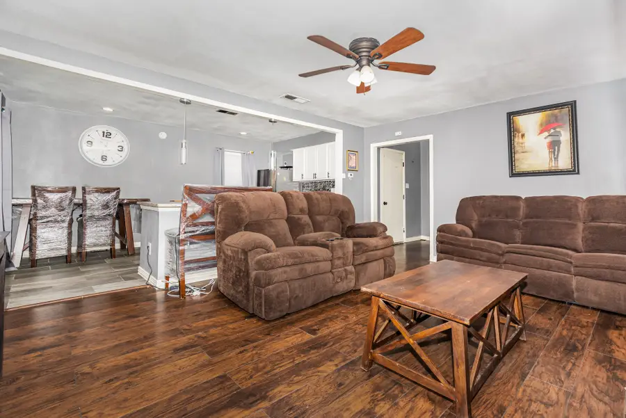 1642 Ash Street, Grand Prairie, TX 75050 - Image #3