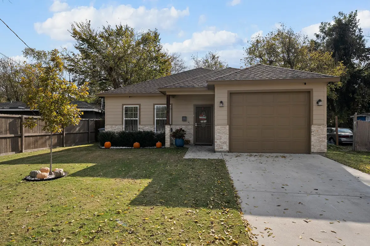 3330 Rutledge Street, Dallas, TX 75215 - Image #1