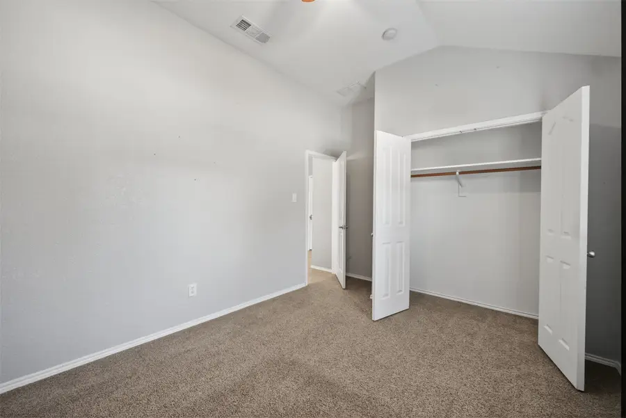 633 Tradewind Drive, Fort Worth, TX 76131 - Image #3