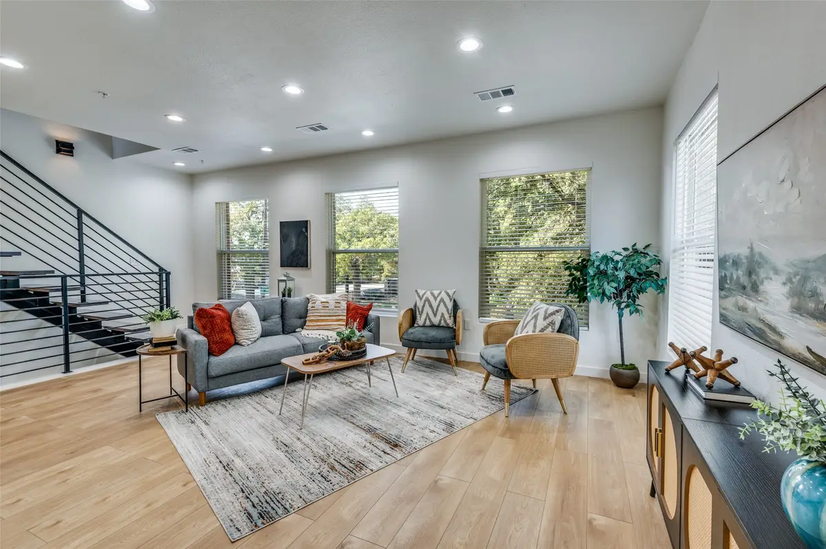 504 S Oconnor Road, Irving, TX 75060 - Image #1