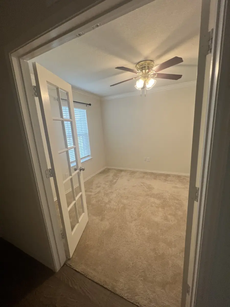 1228 Waggoner Drive, Aubrey, TX 76227 - Image #3