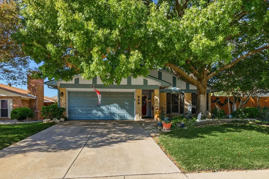 2909 Oakridge Drive, Bedford, TX 76021 - Image #3