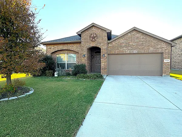 1719 Cross Creek Lane, Cleburne, TX 76033