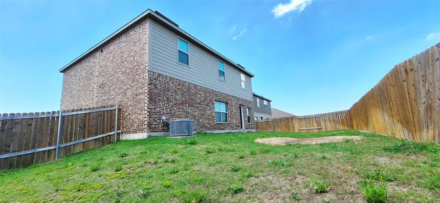 287 Wandering Stream Way, Princeton, TX 75407 - Image #3