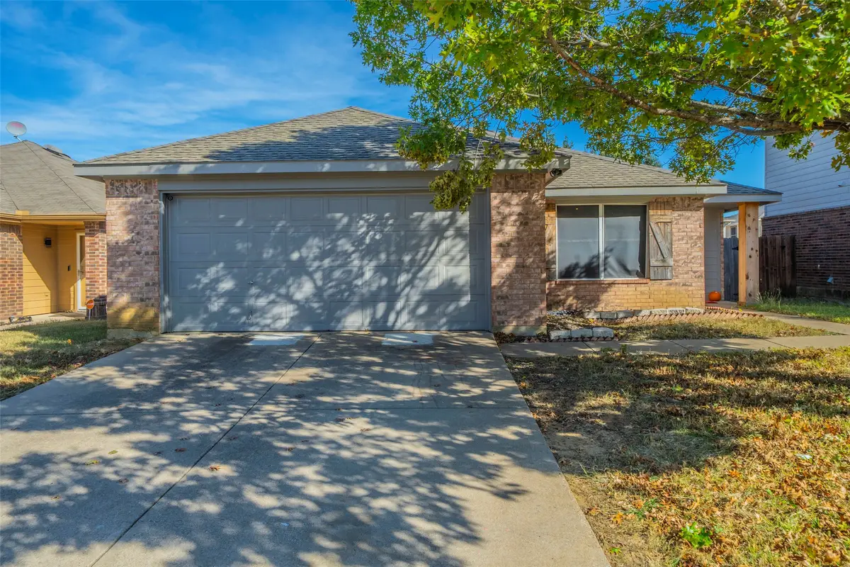 149 Jefferson Drive, Venus, TX 76084 - Image #1