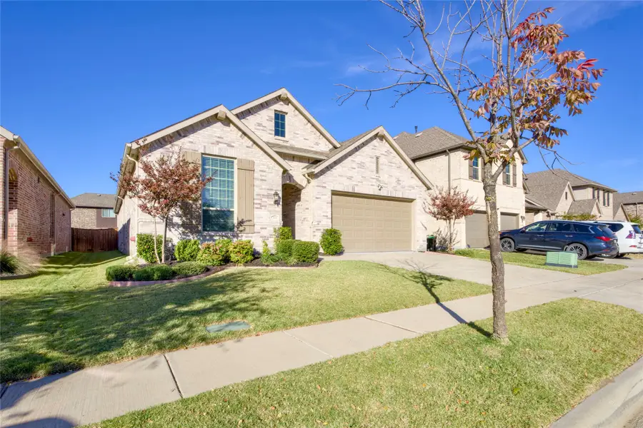 2813 Upland Trail Lane, Aubrey, TX 76227 - Image #2