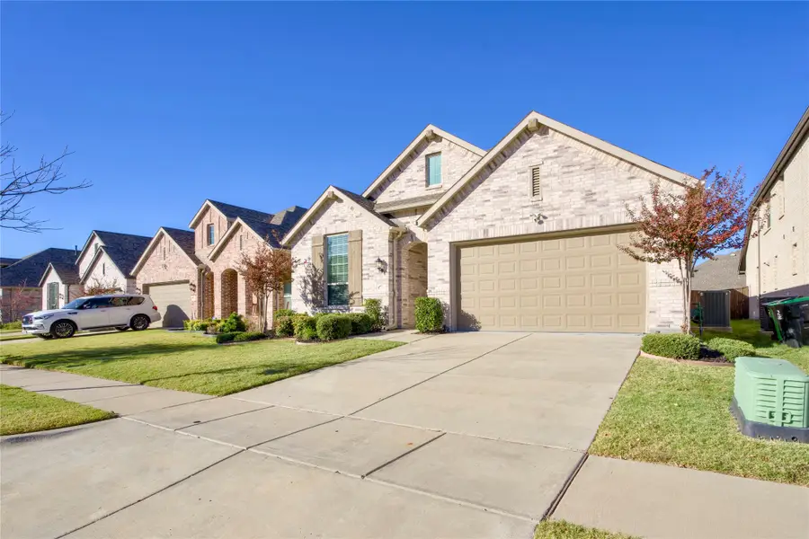 2813 Upland Trail Lane, Aubrey, TX 76227 - Image #3