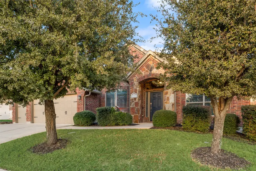 1211 Norfolk Street, Roanoke, TX 76262 - Image #2