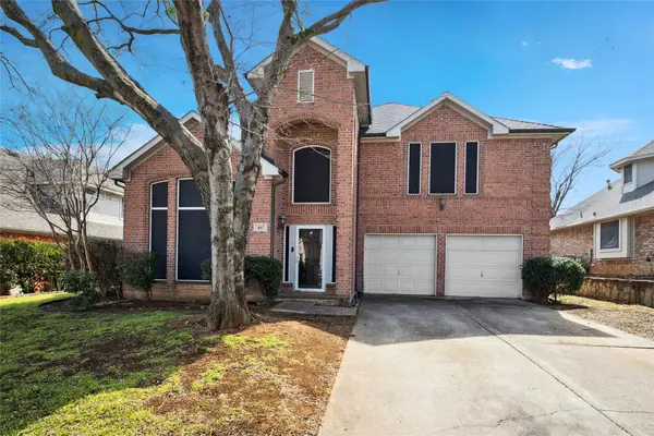 807 Peterstow Drive, Euless, TX 76039