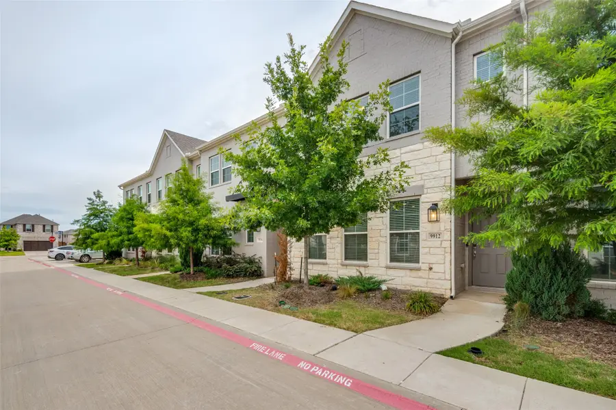 9912 Schramm Street, Irving, TX 75063 - Image #3