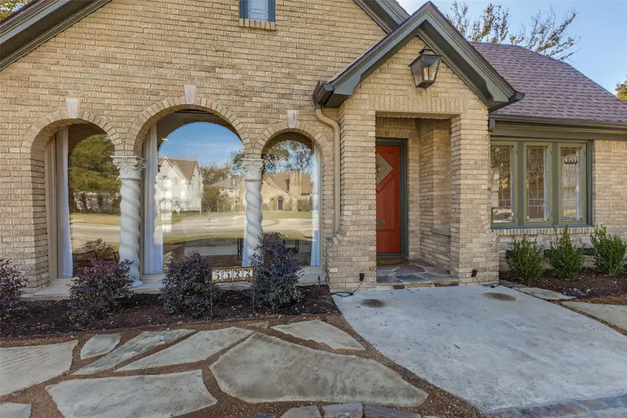 5522 Mccommas Boulevard, Dallas, TX 75206 - Image #3