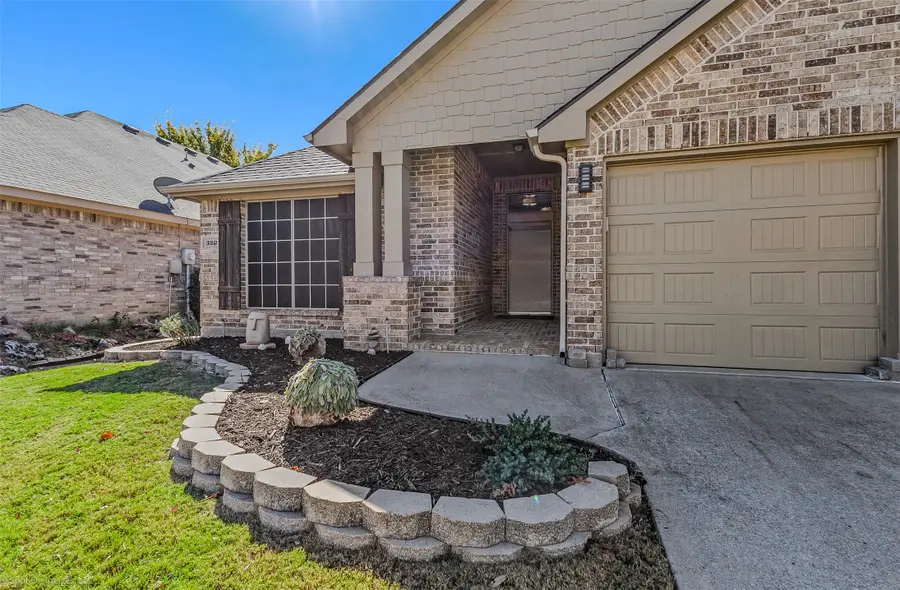 325 Hawthorn Drive, Fate, TX 75087 - Image #2