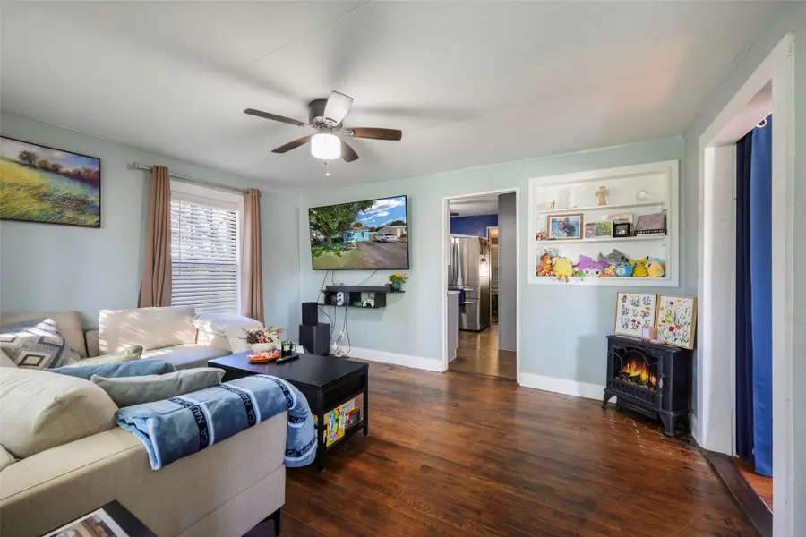 8402 Melrose Street W, White Settlement, TX 76108 - Image #3