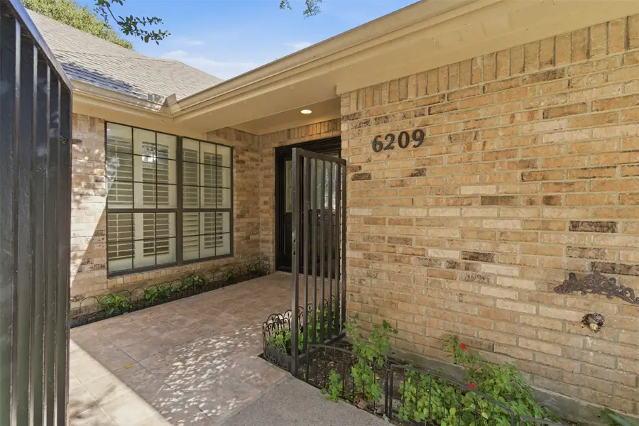 6209 Sea Meadow Drive, Fort Worth, TX 76132 - Image #2