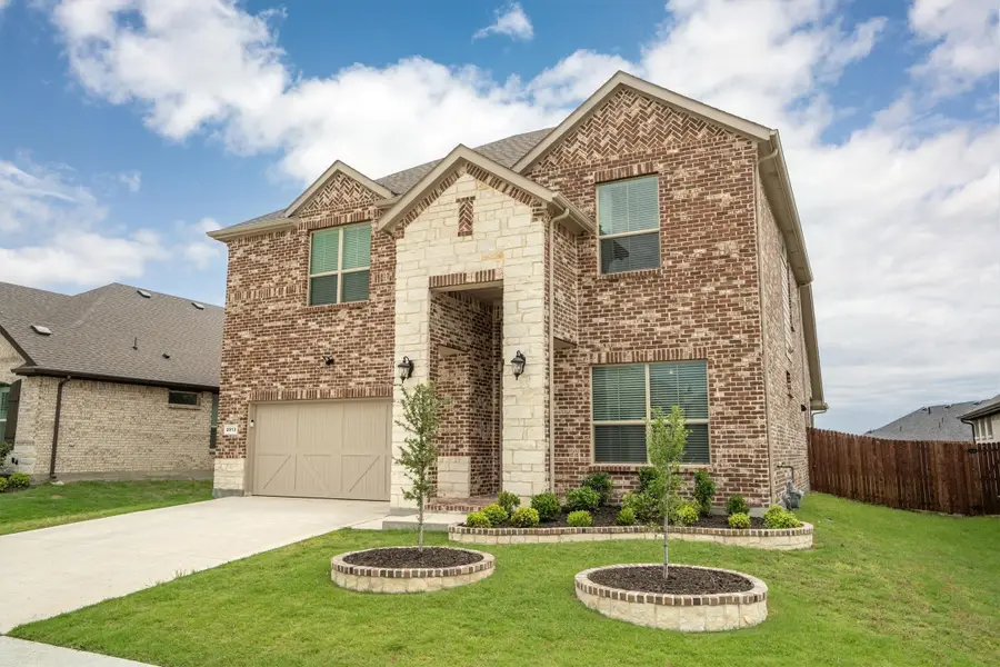 2013 Windsor Drive, Argyle, TX 76226 - Image #2