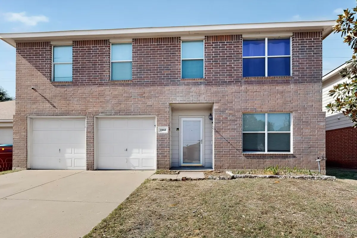 1868 Lynnwood Hills Drive, Fort Worth, TX 76112 - Image #1