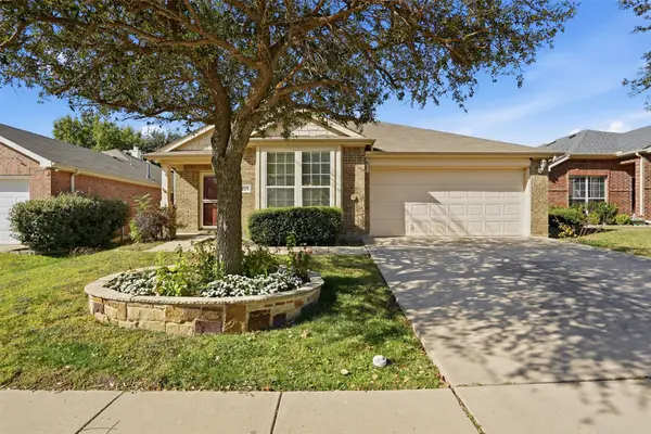 9029 Heartwood Drive, Fort Worth, TX 76244