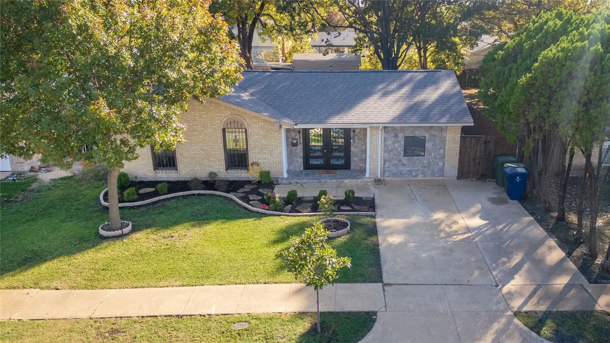 910 Shorehaven Drive, Garland, TX 75040 - Image #1