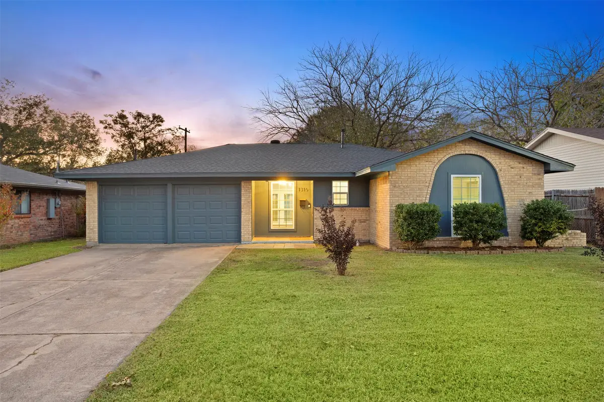 1315 Rancho Drive, Mesquite, TX 75149 - Image #1