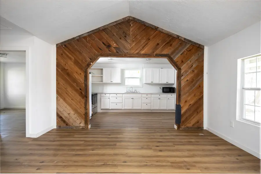 3006 Wagon Train Trail, Granbury, TX 76048 - Image #3