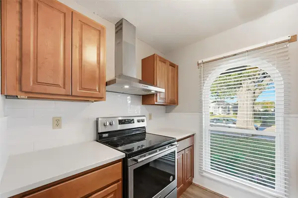 1721 Dell Oak Drive, Garland, TX 75040