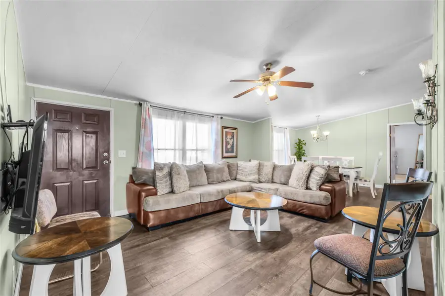 3920 Dove Meadows Lane, Joshua, TX 76058 - Image #2