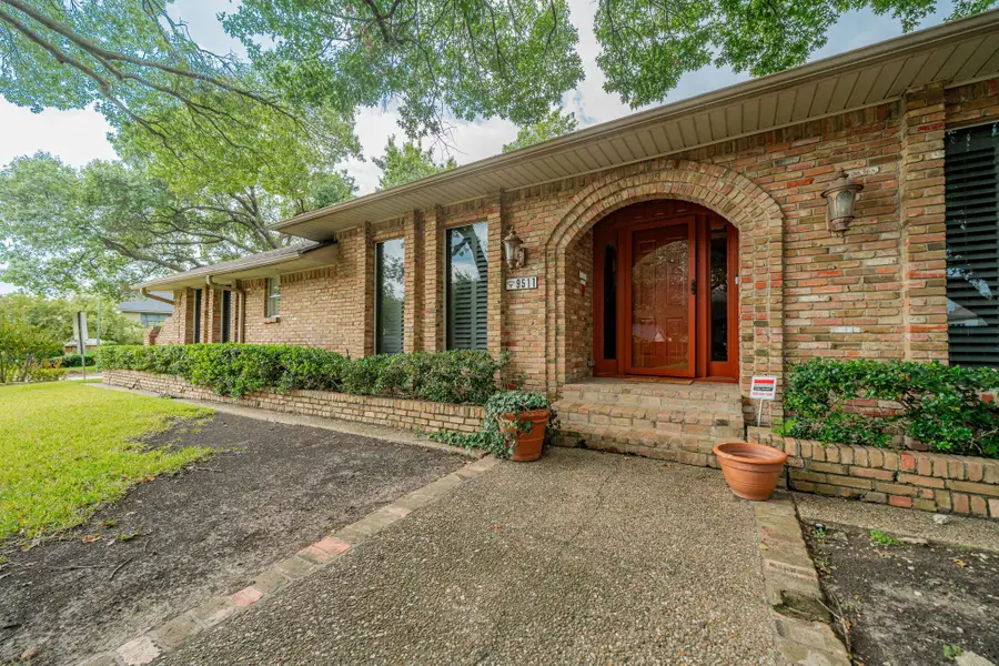 9511 Fallbrook Drive, Dallas, TX 75243 - Image #3