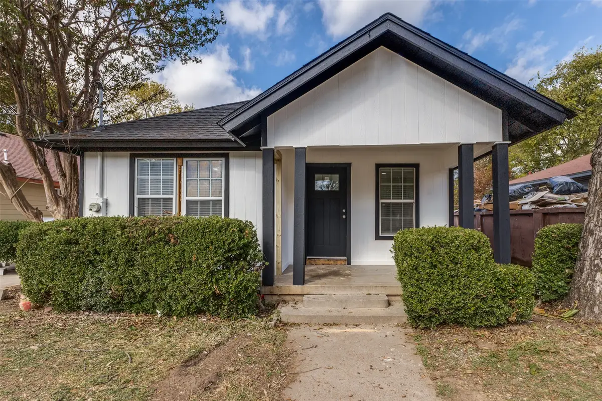 3239 Spring Avenue, Dallas, TX 75215 - Image #1