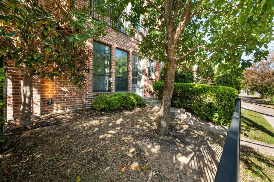 1900 Caddo Street #4, Dallas, TX 75204 - Image #2