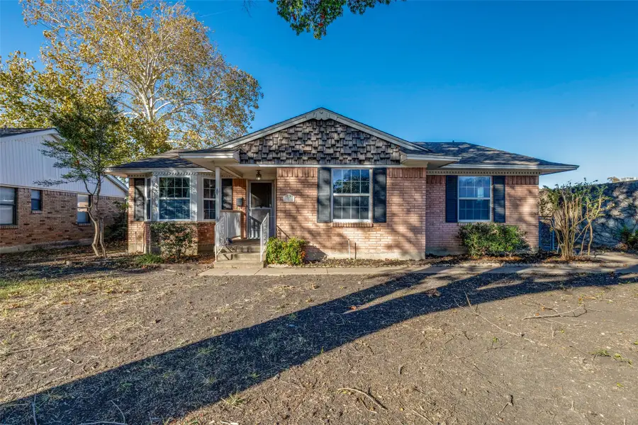 718 Devonshire Drive, Richardson, TX 75080 - Image #2