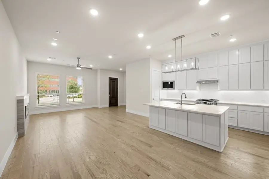 1846 Wittington Place, Farmers Branch, TX 75234 - Image #2