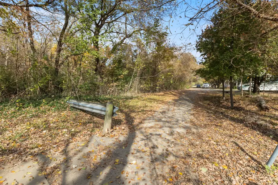 4801 Mesquite Street, Flower Mound, TX 75028 - Image #2