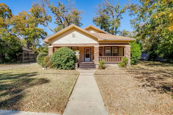 1041 W Vanderbilt Street, Stephenville, TX 76401