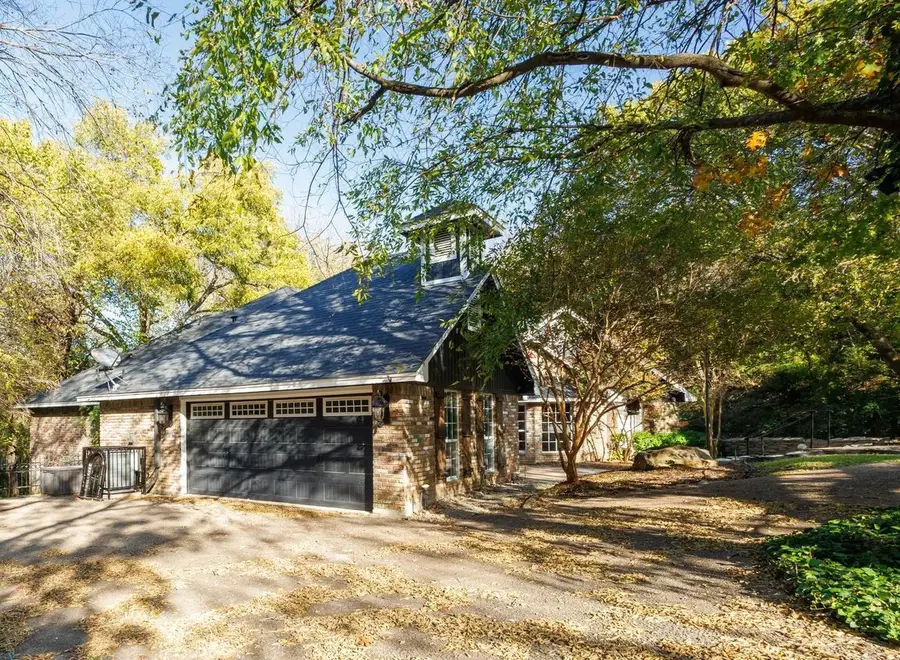 1651 Watson Road W, Fort Worth, TX 76103 - Image #3