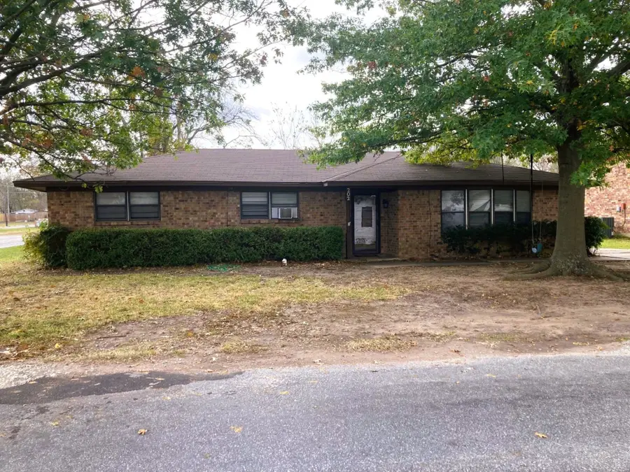 202 W Vernon Street, Bells, TX 75414 - Image #2