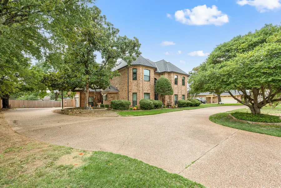 1303 Crest Drive, Colleyville, TX 76034 - Image #2