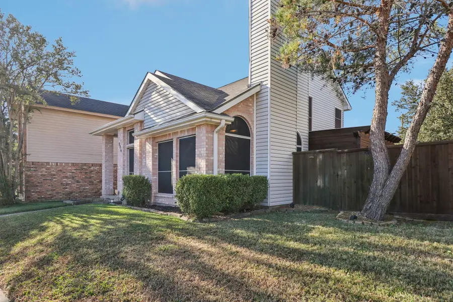 824 Greenridge Drive, Arlington, TX 76017 - Image #2