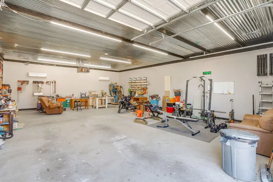 4813 Peachtree Street, Granbury, TX 76048 - Image #3