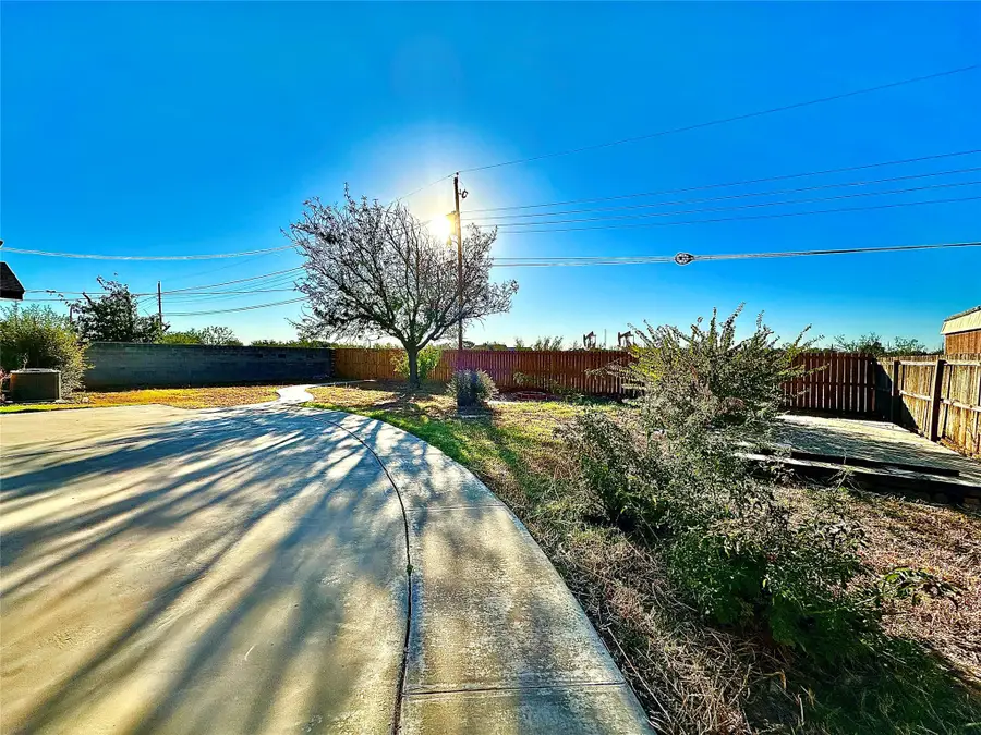 4008 Vicky Street, Big Spring, TX 79720 - Image #3