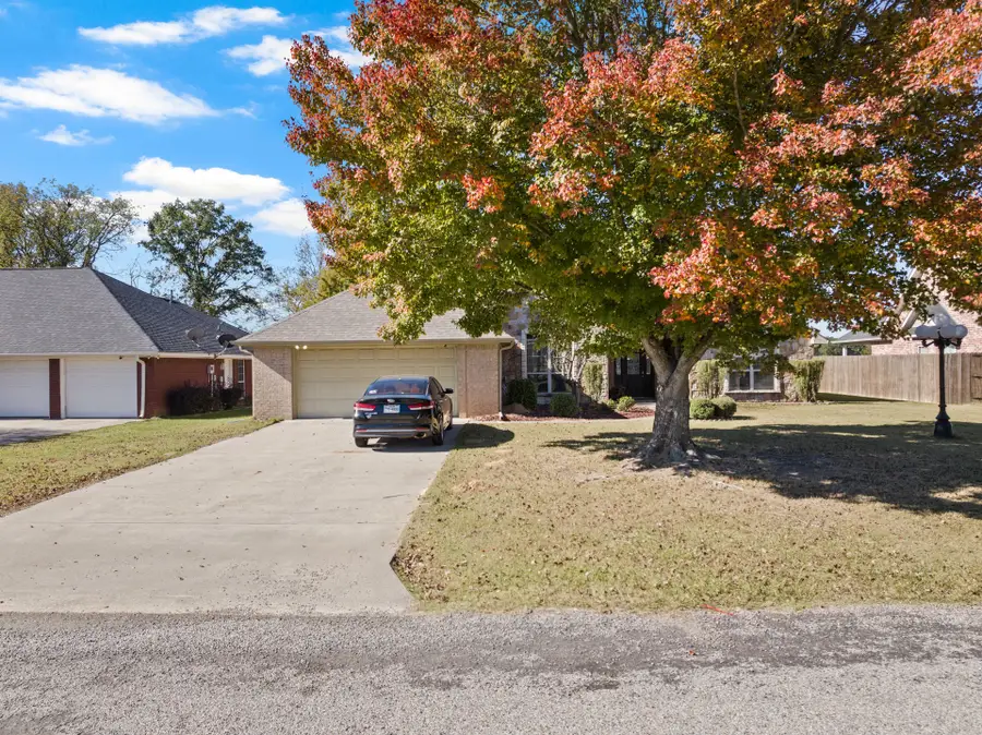 1012 Samuel Lane, Mount Pleasant, TX 75455 - Image #2