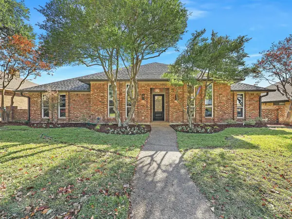 10216 Chisholm Trail, Dallas, TX 75243