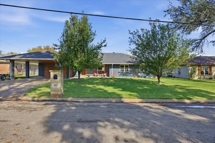 502 Tahiti Drive, Granbury, TX 76048 - Image #3