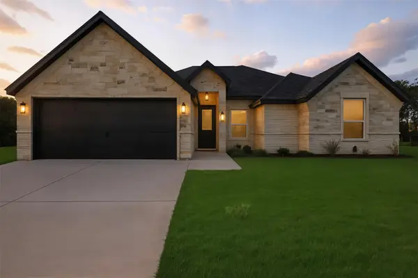 306 Sun Flower Court, Tolar, TX 76476