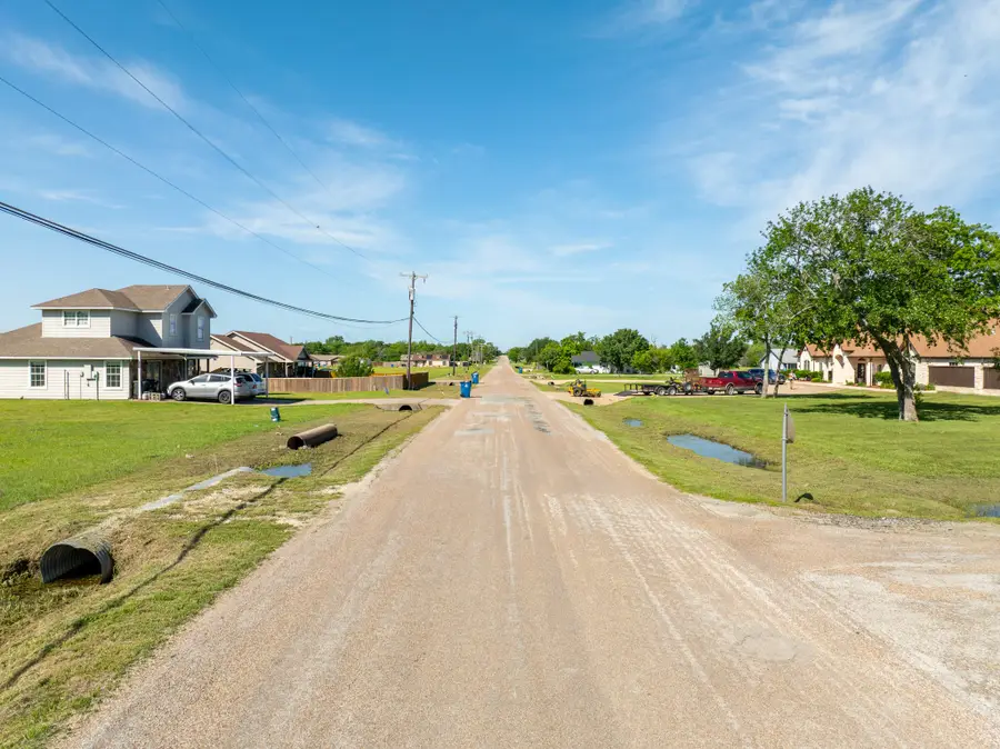 405 Spurgeon Street, Itasca, TX 76055 - Image #2