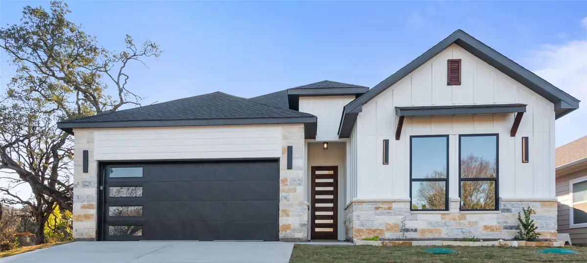 3632 Arrowhead Circle, Granbury, TX 76048 - Image #1