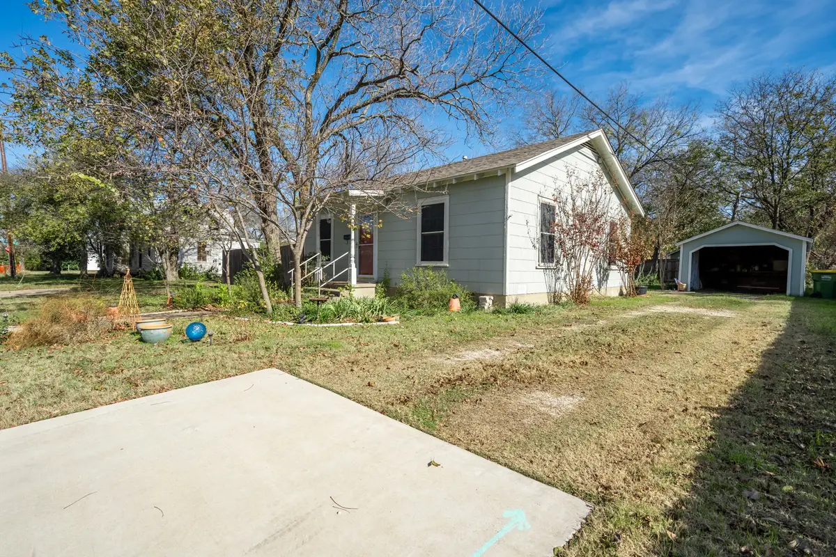 106 N Corporation Street, Hillsboro, TX 76645 - Image #1