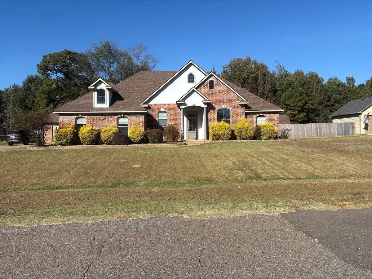 316 Clinton Drive, Stonewall, LA 71078 - Image #1