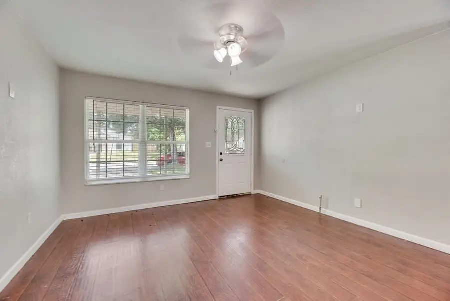 4008 Springdale Road, Haltom City, TX 76111 - Image #2