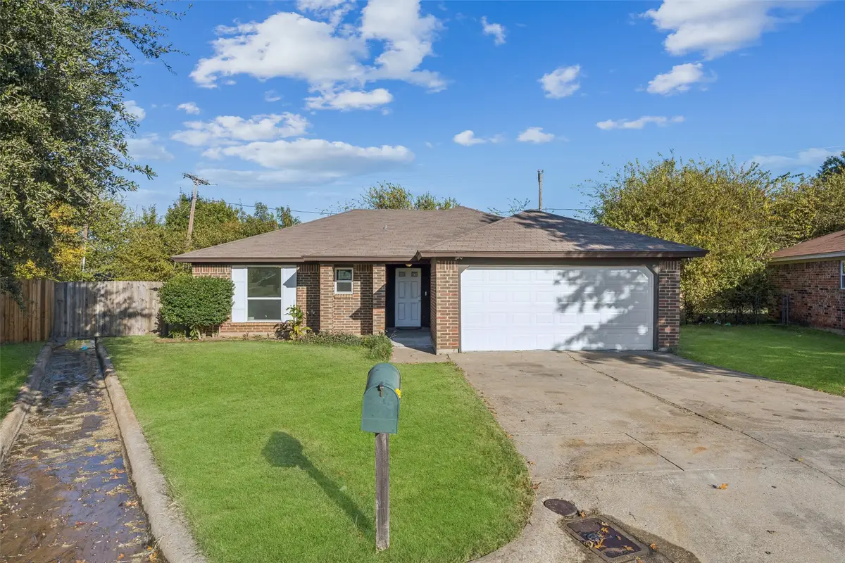 6805 Eagle Rock Drive, Fort Worth, TX 76133 - Image #1