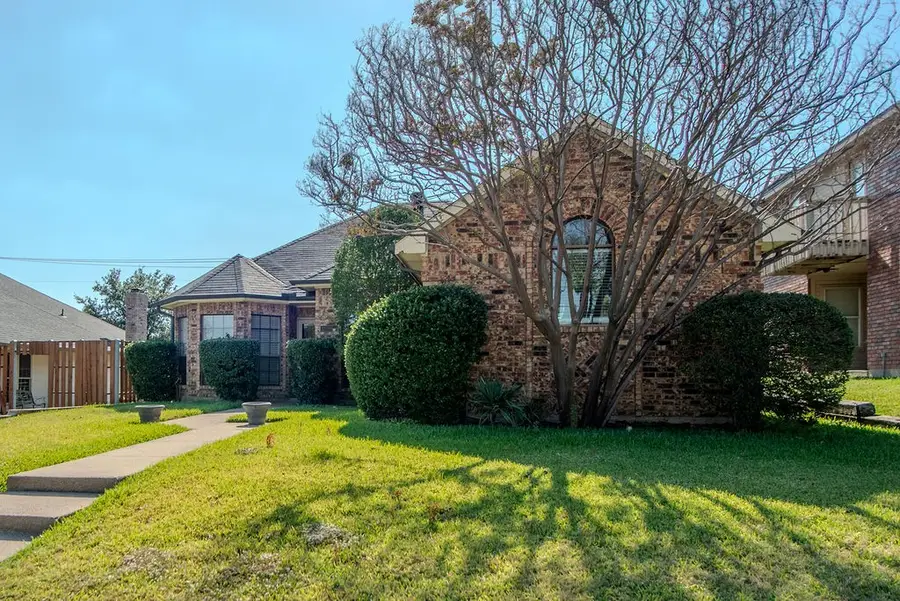 1208 Derby Run, Carrollton, TX 75007 - Image #3